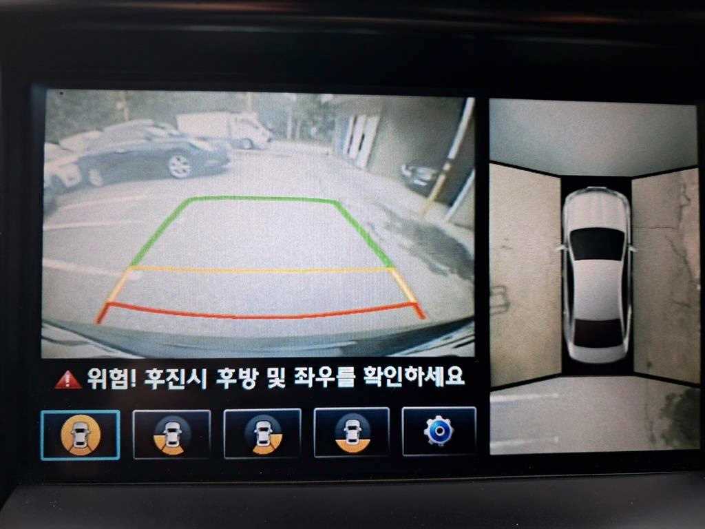 HYUNDAI Grandeur - Vista 10