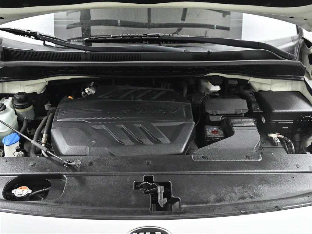 KIA Carnival - Vista 6