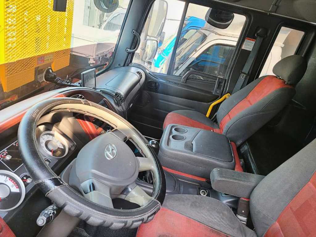 medium and large cargo Cargo - Vista 10