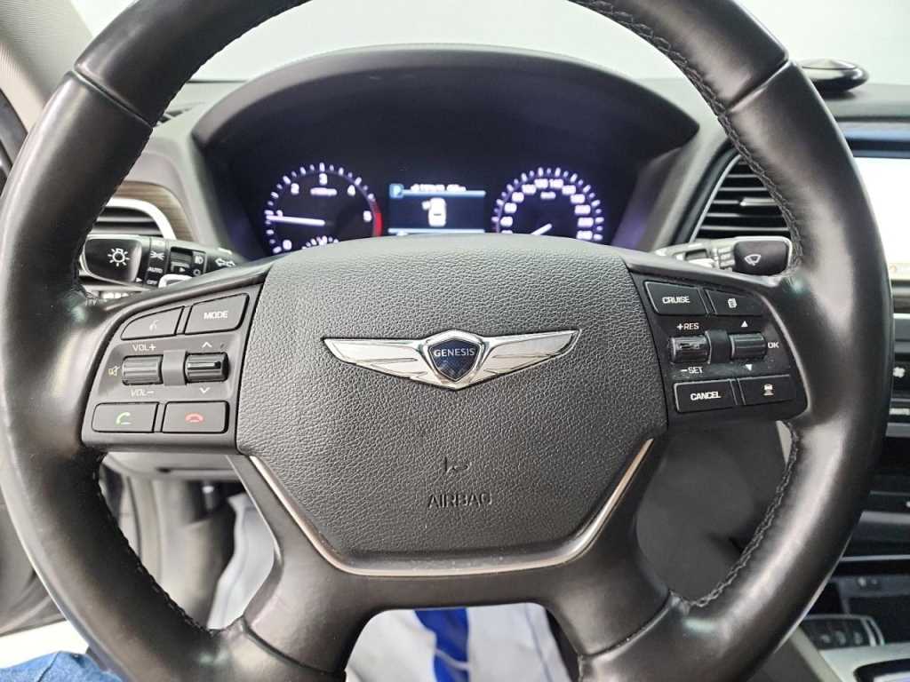 Genesis G80 - Vista 9