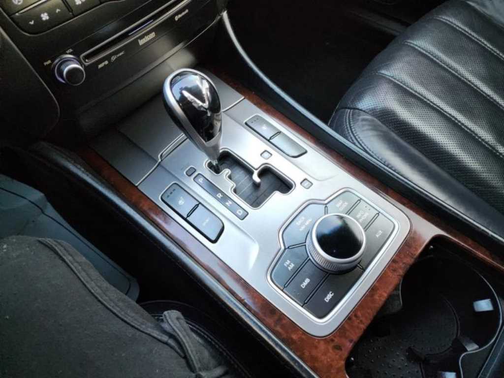 HYUNDAI Equus 2012 Negro - Importación desde Corea - HF Imports Iquique - Foto 19