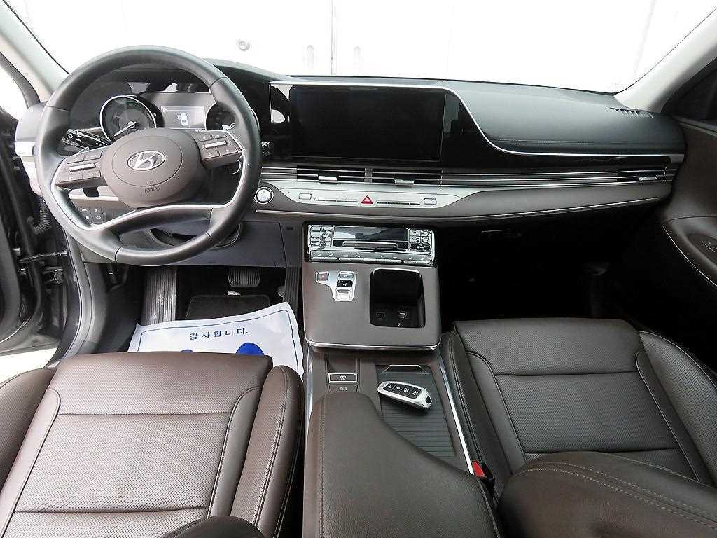 HYUNDAI Grandeur - Vista 8