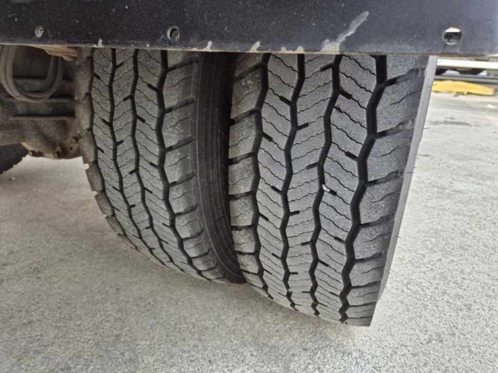 medium and large cargo truck 2014 Blanco - Importación desde Corea - HF Imports Iquique - Foto 13