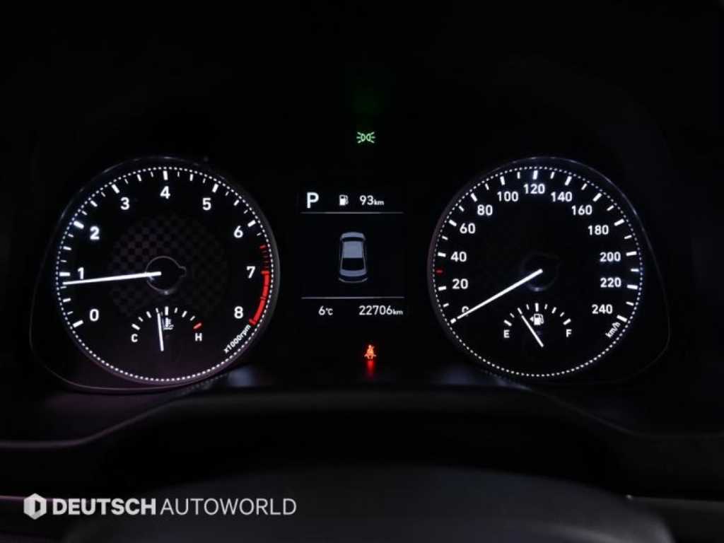 HYUNDAI Avante - Vista 8