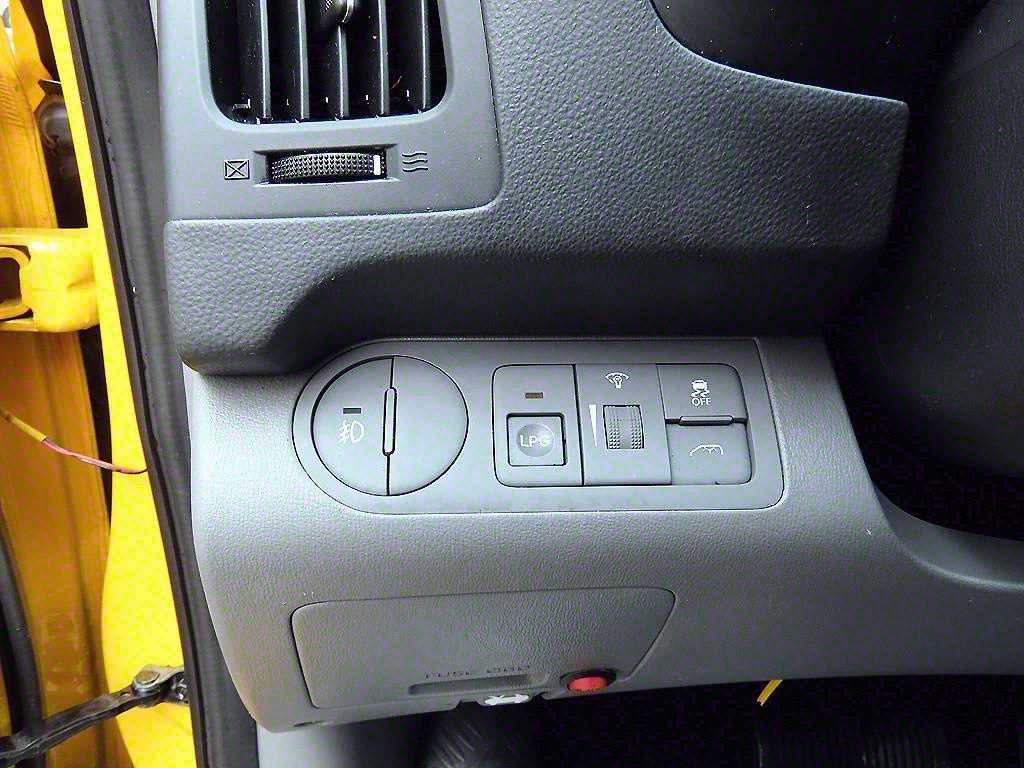 HYUNDAI Starex 2020 Amarillo - Importación desde Corea - HF Imports Iquique - Foto 13