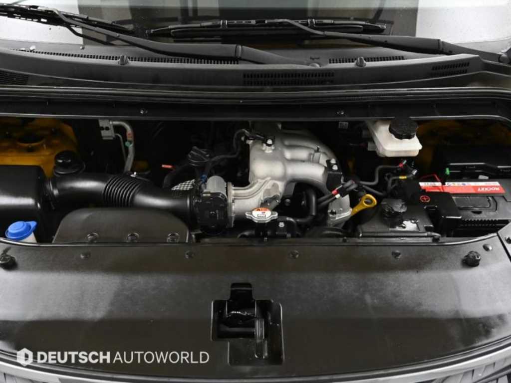 HYUNDAI Starex - Vista 6