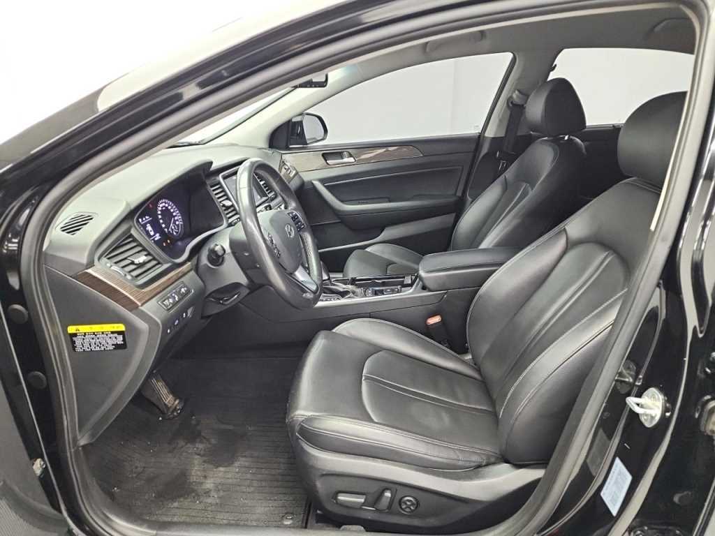 HYUNDAI Sonata - Vista 11