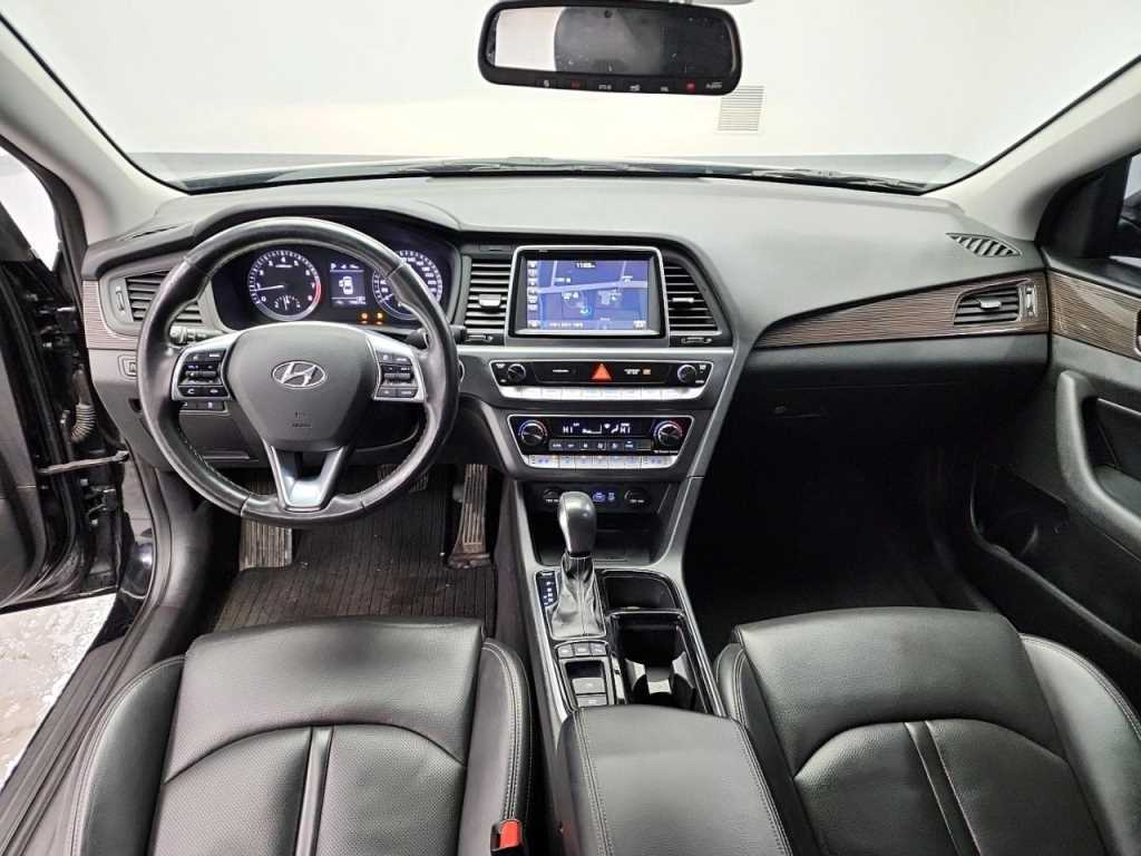 HYUNDAI Sonata - Vista 7