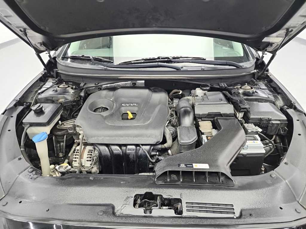 HYUNDAI Sonata - Vista 5