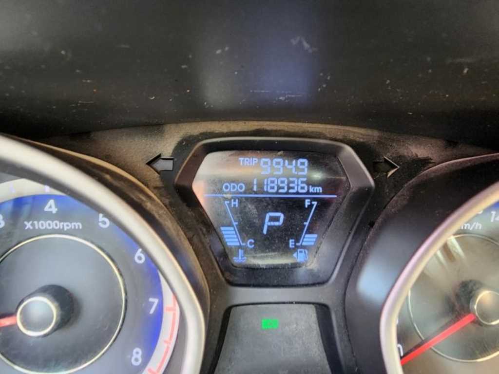 HYUNDAI Avante 2013 Gris - Importación desde Corea - HF Imports Iquique - Foto 13