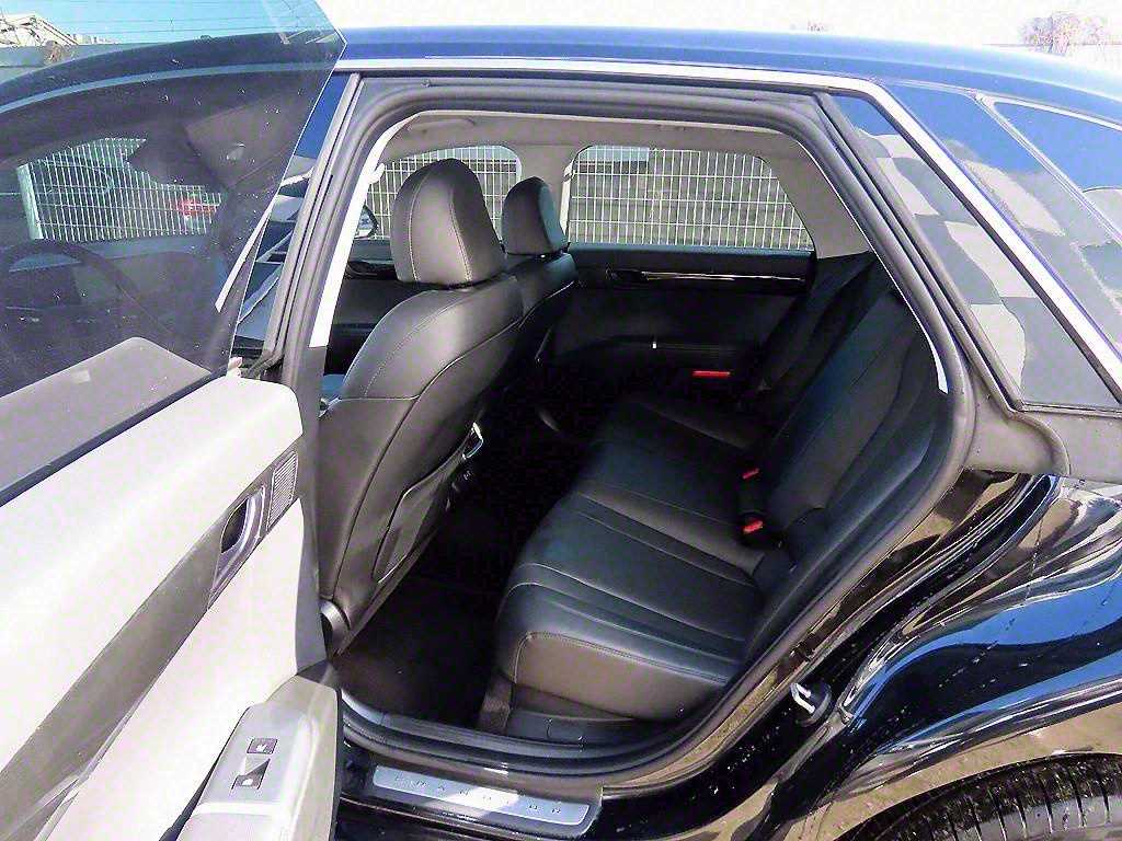 HYUNDAI Grandeur - Vista 6