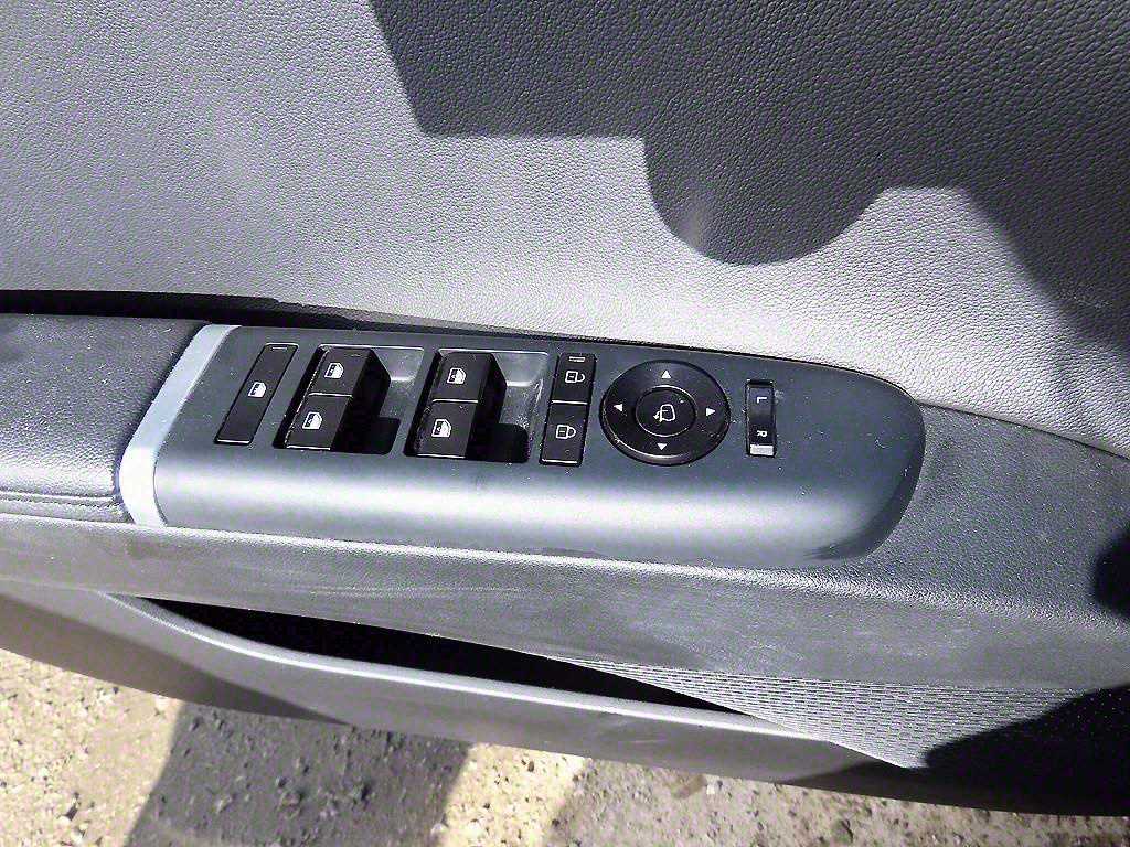 HYUNDAI Grandeur - Vista 11