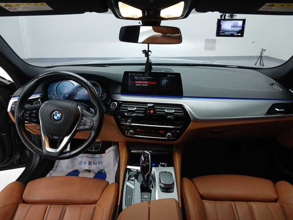 BMW 5 Series - Vista 7