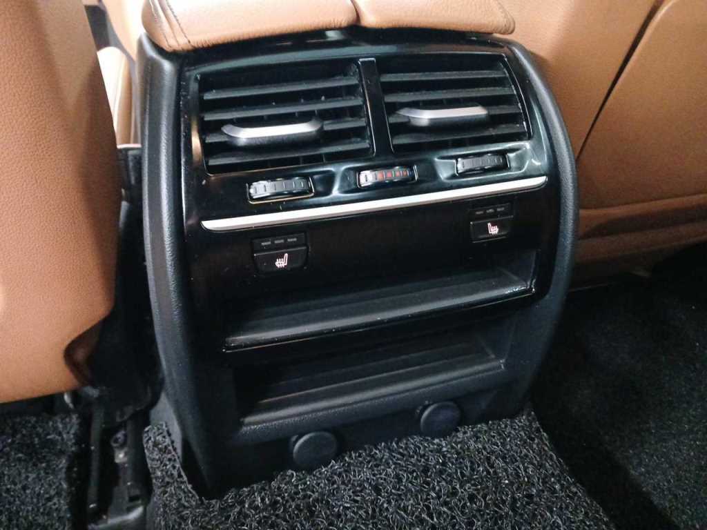 BMW 5 Series - Vista 10