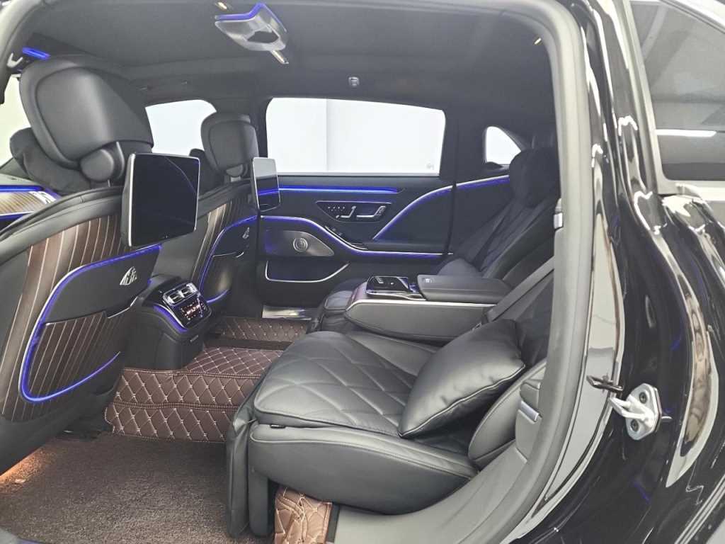 Mercedes Benz S Class - Vista 12