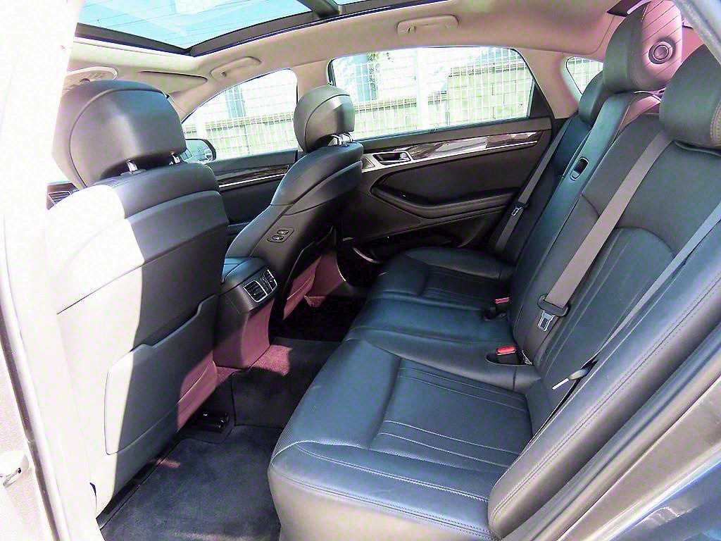 Genesis G80 - Vista 6