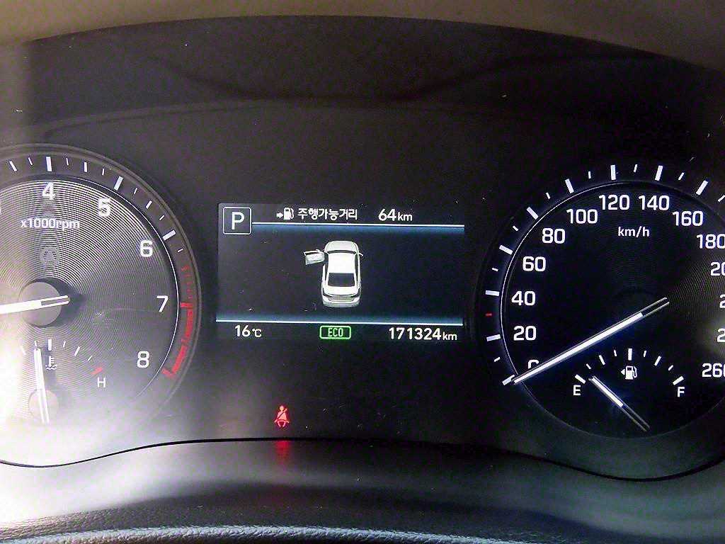 Genesis G80 - Vista 9