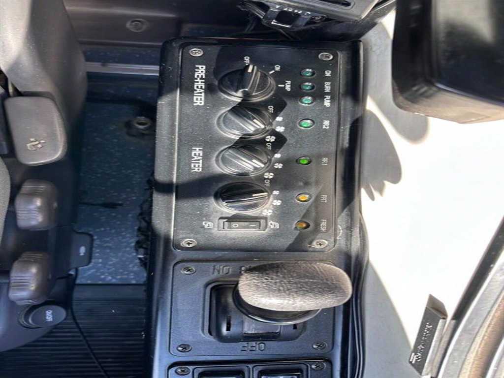 medium and large bus Medium-sized Hyundai Bus - Vista 10