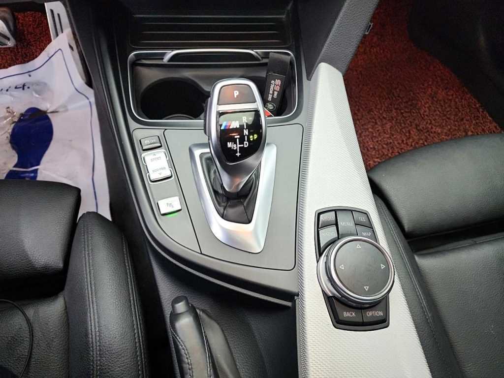 BMW 3 series - Vista 8