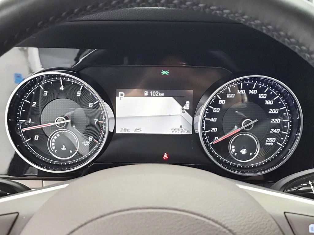 HYUNDAI Grandeur - Vista 6