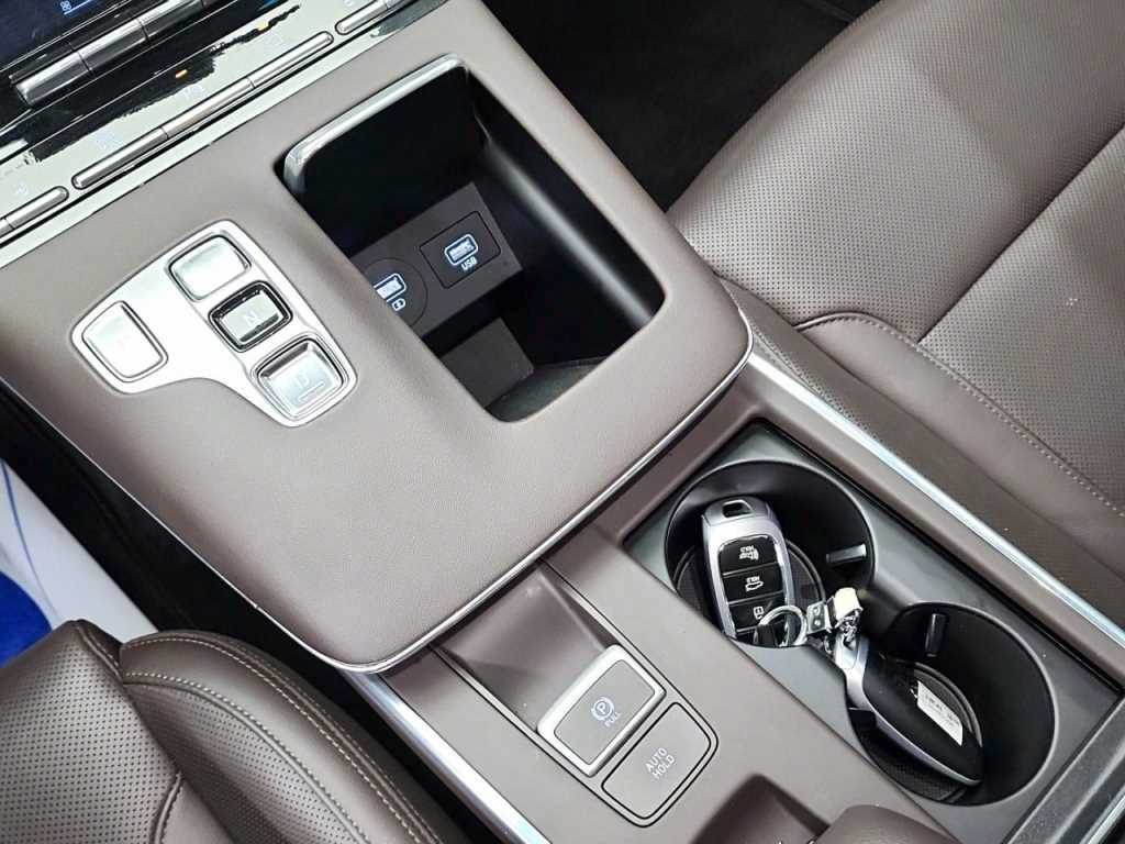 HYUNDAI Grandeur - Vista 8