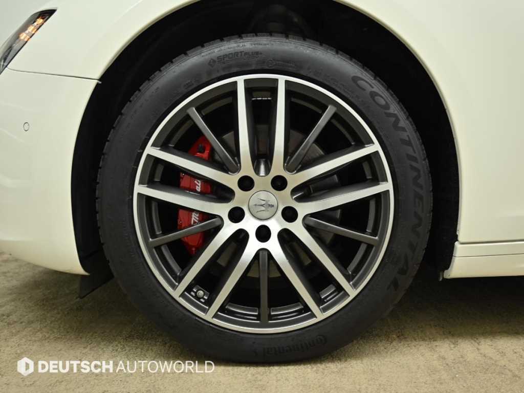 Maserati Ghibli - Vista 5