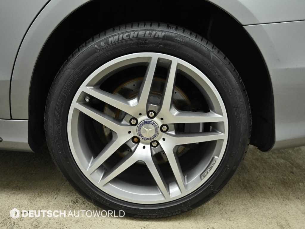 Mercedes Benz S Class - Vista 5