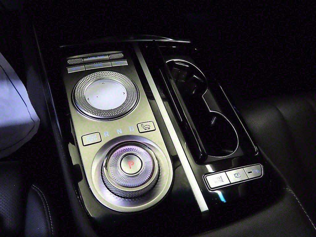 Genesis G80 - Vista 12