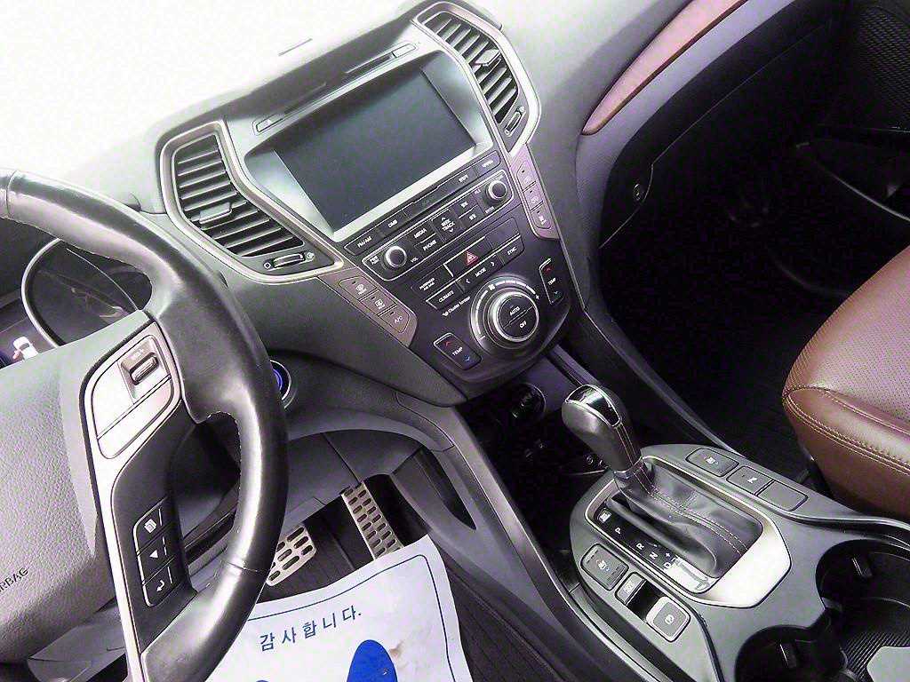 HYUNDAI Maxcruz - Vista 12