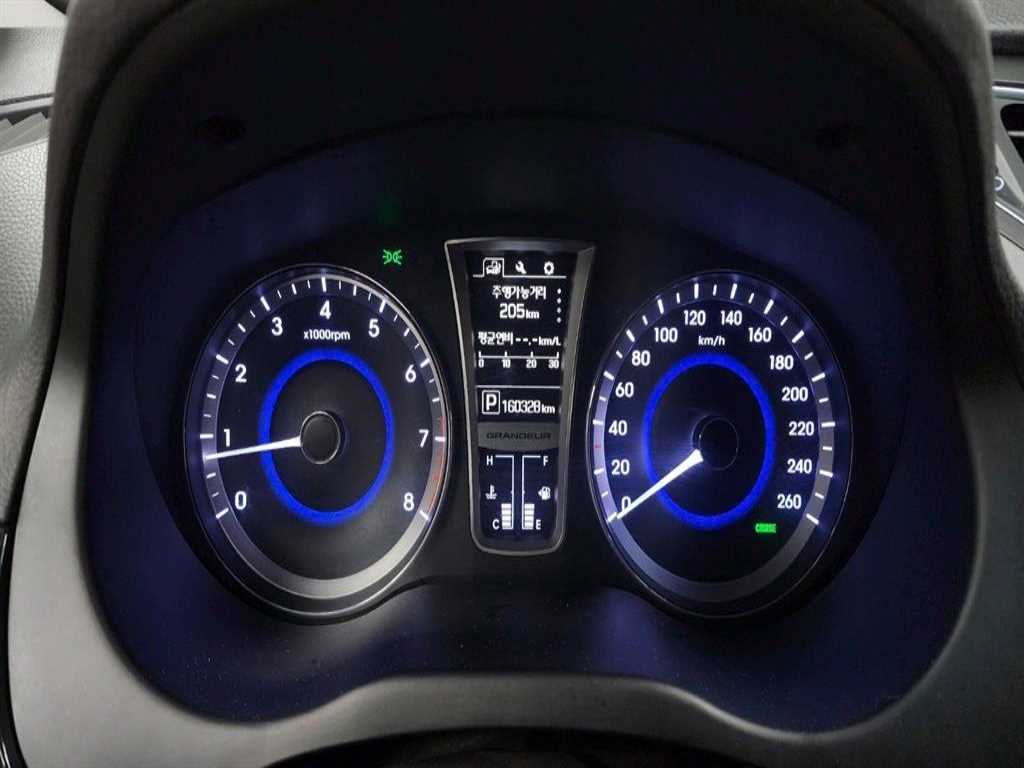 HYUNDAI Grandeur - Vista 8