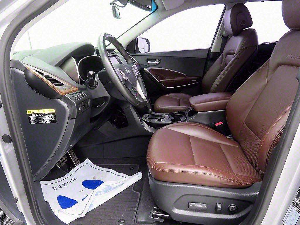 HYUNDAI Maxcruz - Vista 8