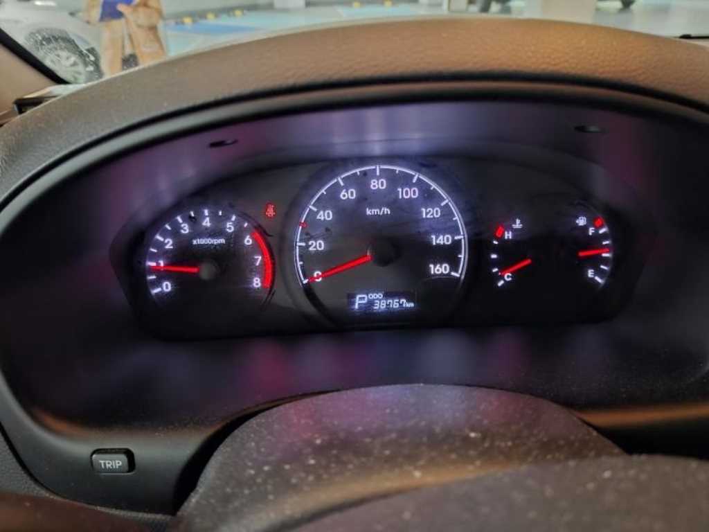 HYUNDAI Starex - Vista 6