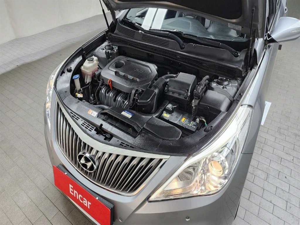 HYUNDAI Grandeur - Vista 6