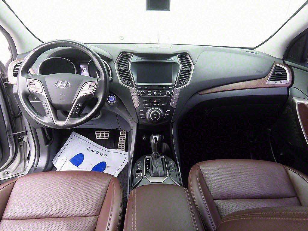 HYUNDAI Maxcruz - Vista 10