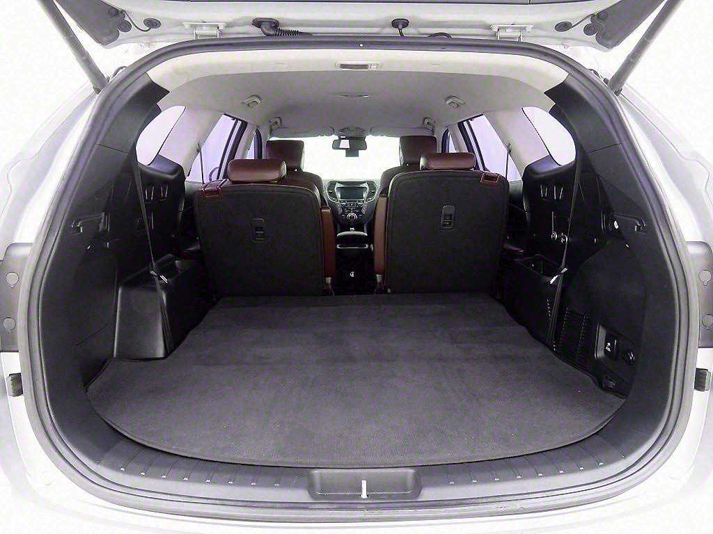 HYUNDAI Maxcruz - Vista 5