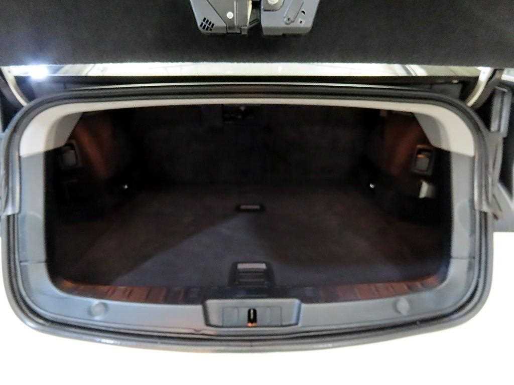 BMW Gran Turismo 2011 Blanco - Importación desde Corea - HF Imports Iquique - Foto 17