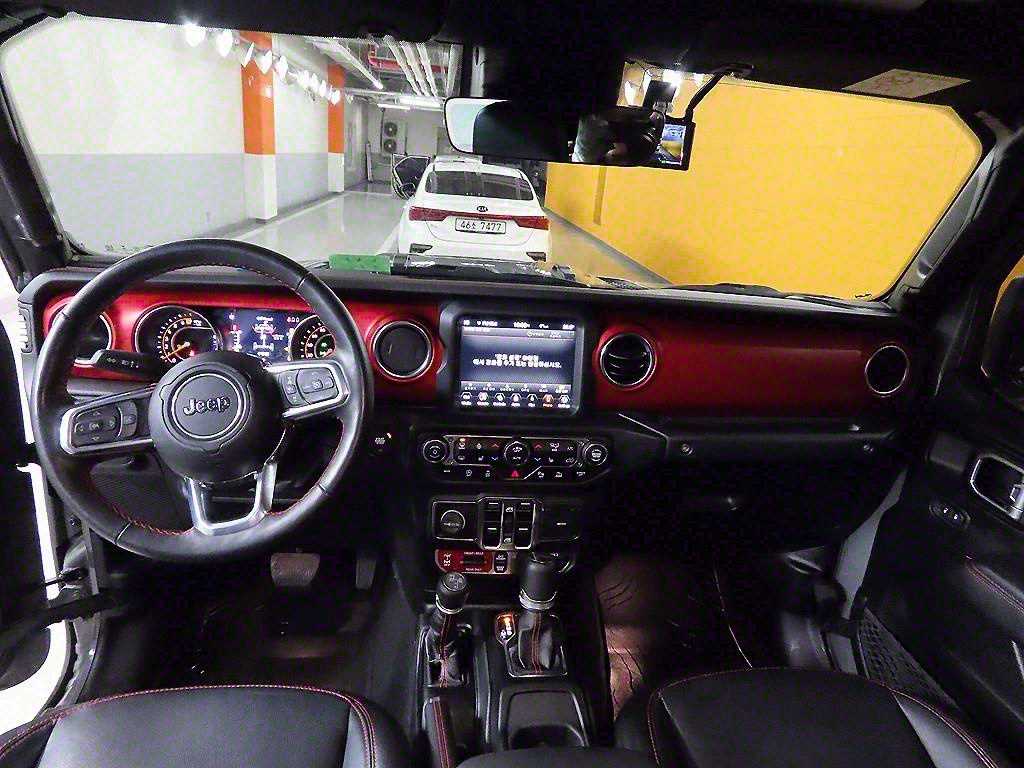 Jeep Gladiator - Vista 8