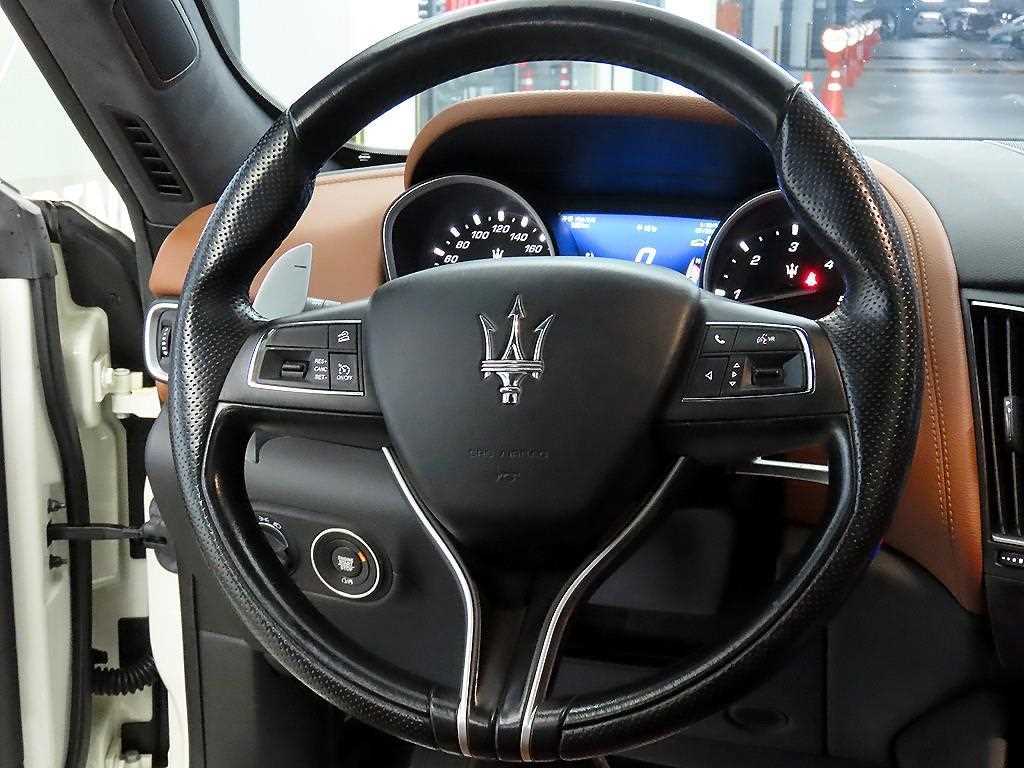 Maserati Levante - Vista 8