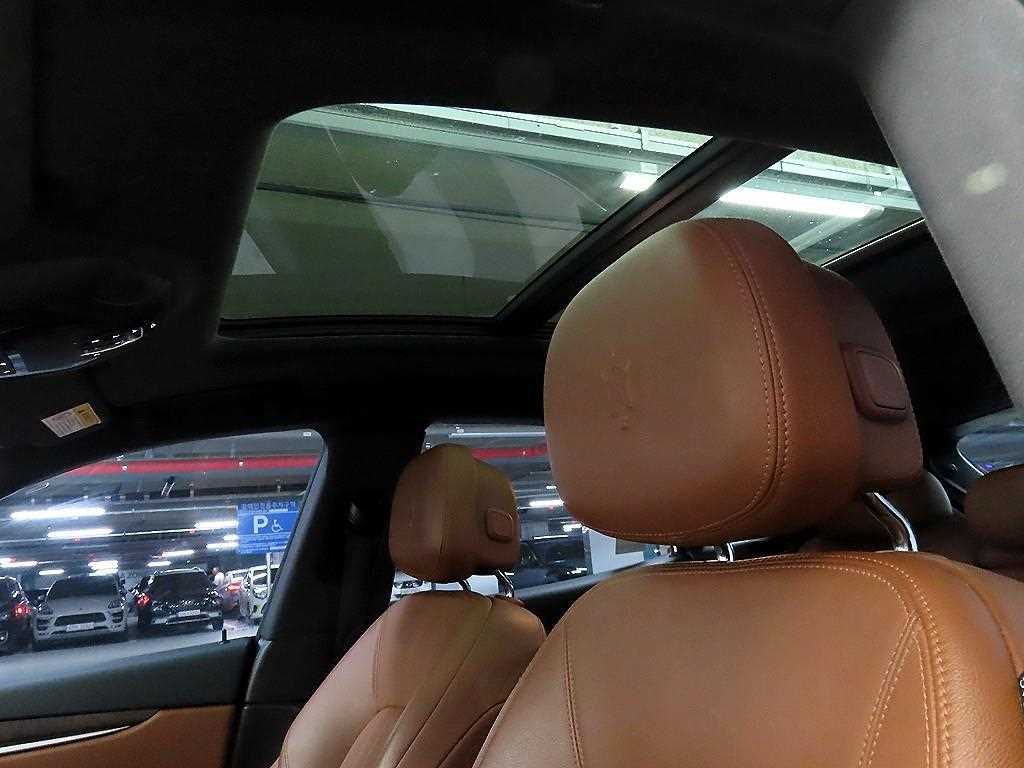 Maserati Levante 2018 Blanco - Importación desde Corea - HF Imports Iquique - Foto 16