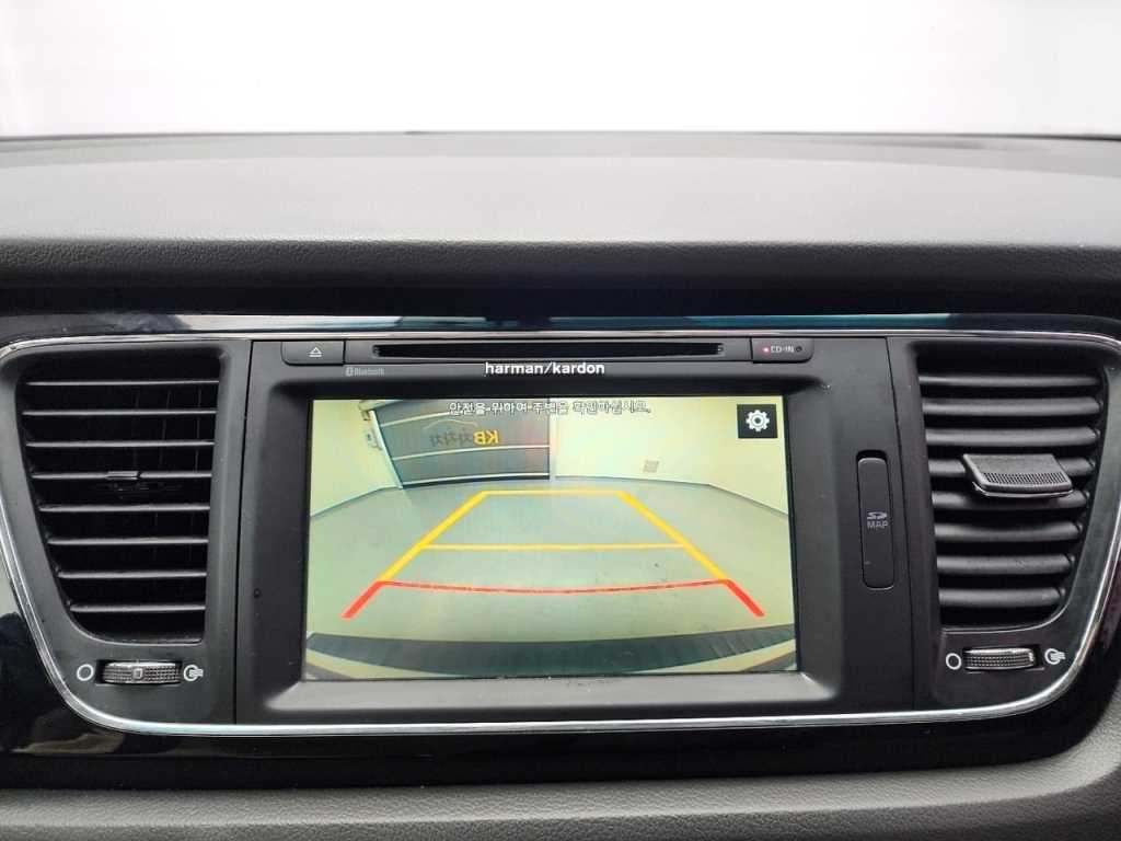 KIA Carnival 2016 Blanco - Importación desde Corea - HF Imports Iquique - Foto 20