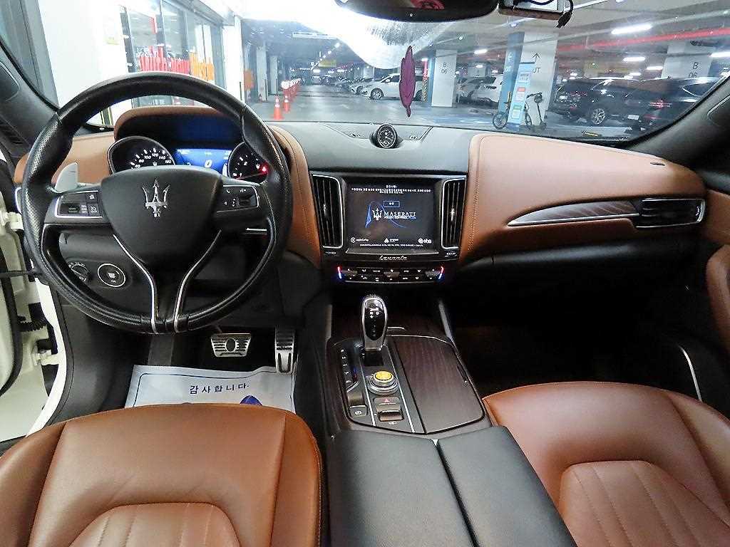 Maserati Levante - Vista 10