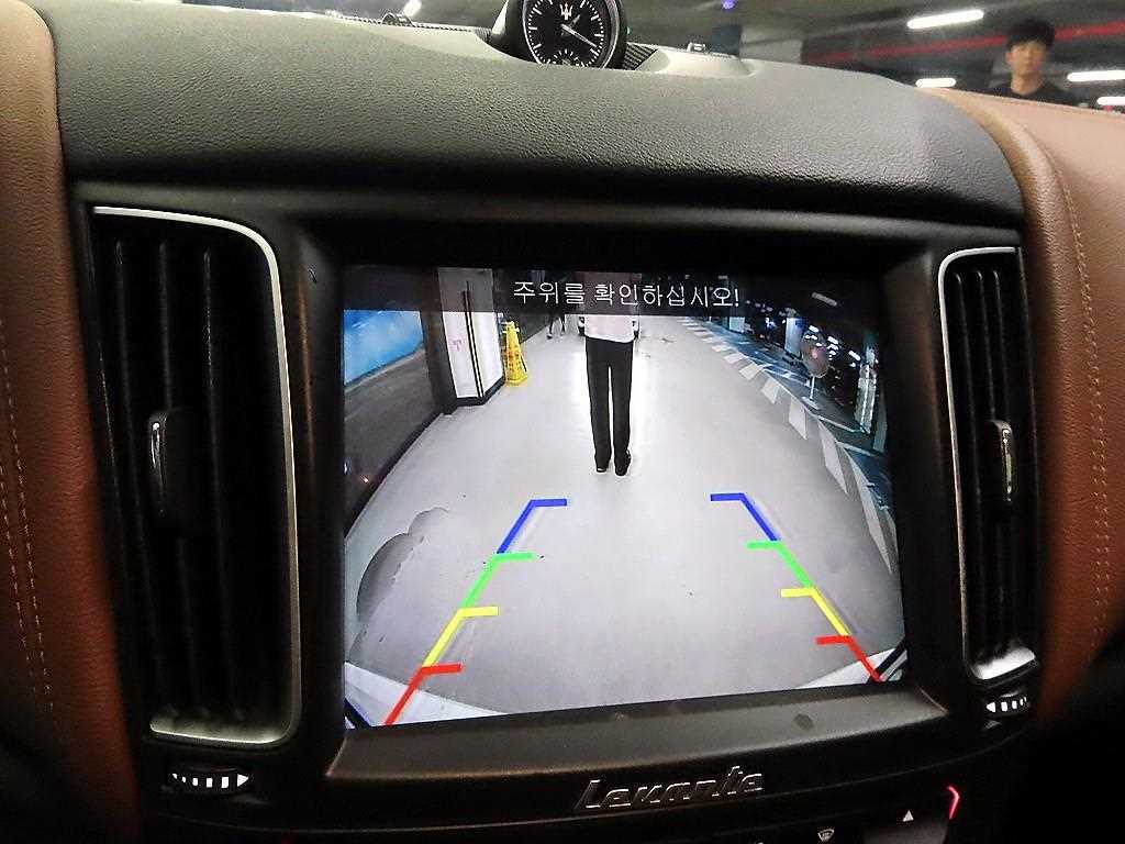 Maserati Levante 2018 Blanco - Importación desde Corea - HF Imports Iquique - Foto 14