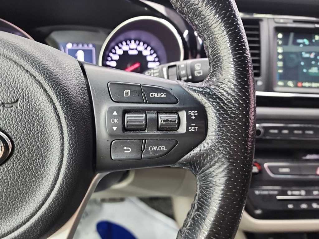 KIA Carnival 2016 Blanco - Importación desde Corea - HF Imports Iquique - Foto 16