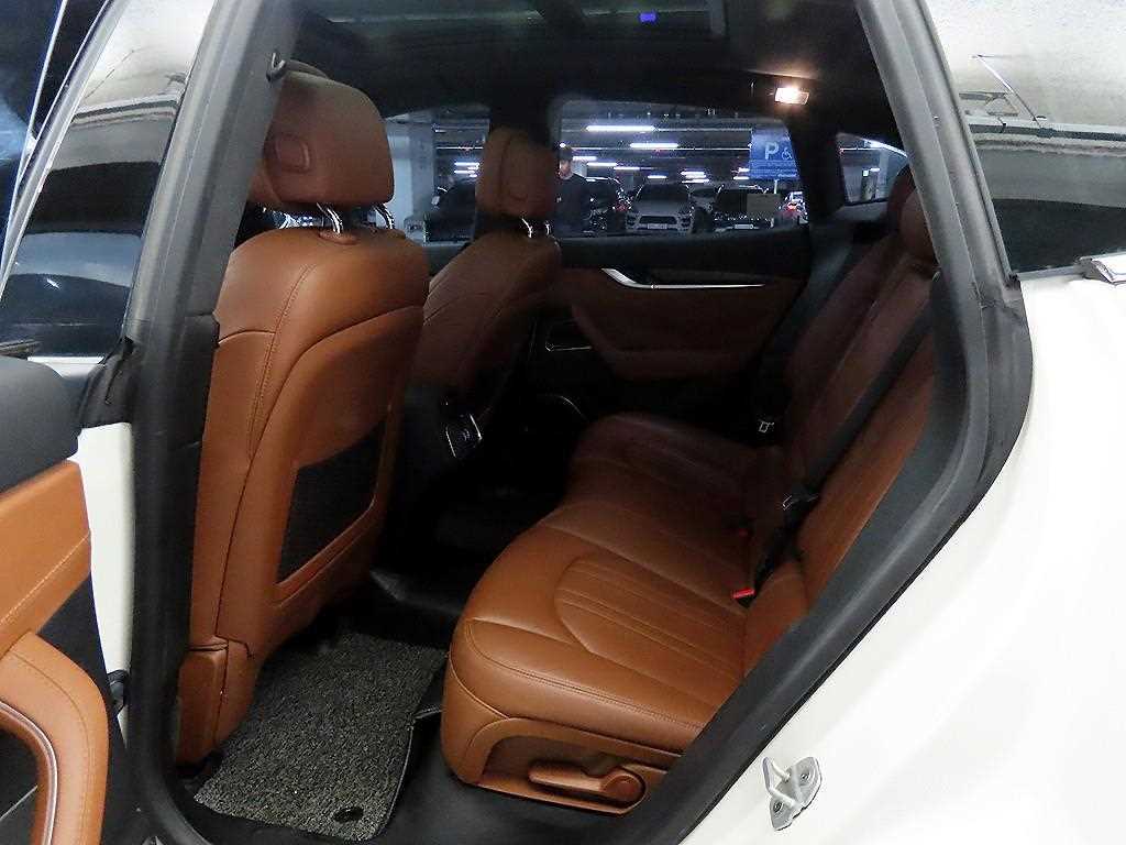 Maserati Levante - Vista 7