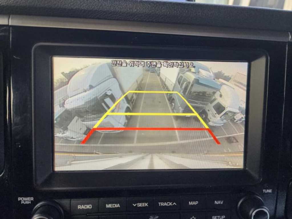 medium and large cargo truck 2021 Blanco - Importación desde Corea - HF Imports Iquique - Foto 17