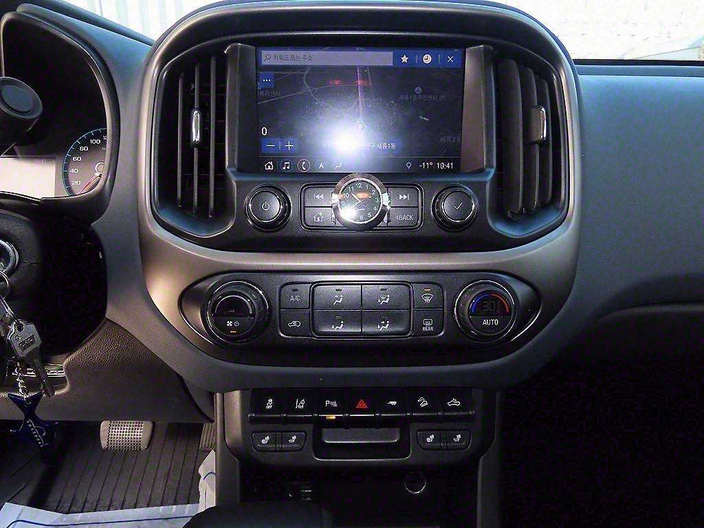 Chevrolet ?Colorado 2021 Negro - Importación desde Corea - HF Imports Iquique - Foto 13