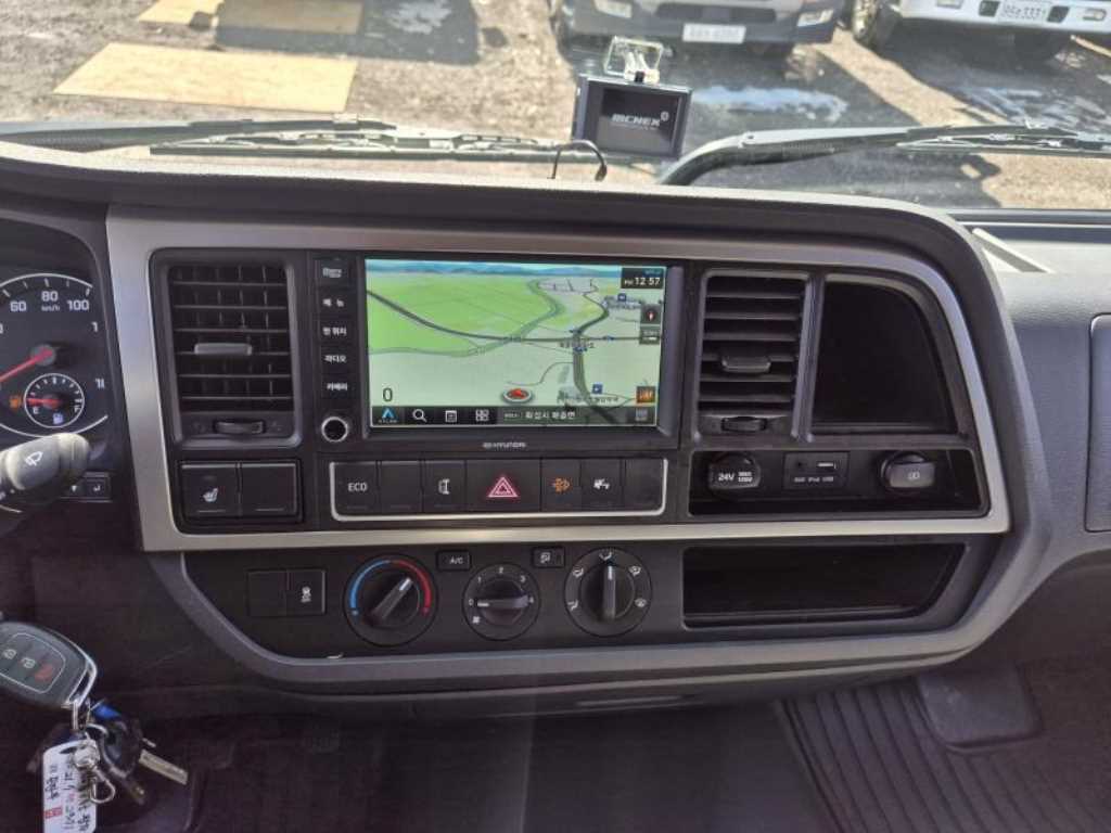 medium and large cargo truck 2021 Blanco - Importación desde Corea - HF Imports Iquique - Foto 15