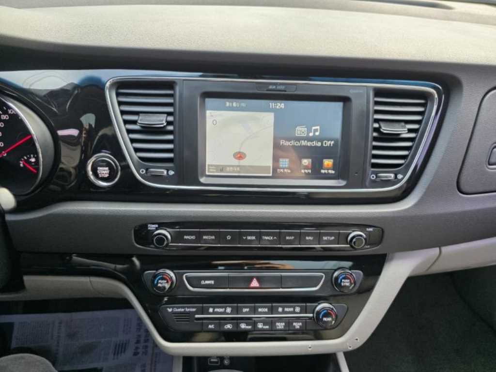 KIA Carnival 2018 Negro - Importación desde Corea - HF Imports Iquique - Foto 14