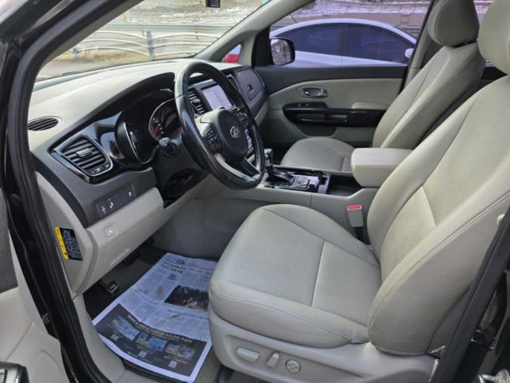 KIA Carnival 2018 Negro - Importación desde Corea - HF Imports Iquique - Foto 16