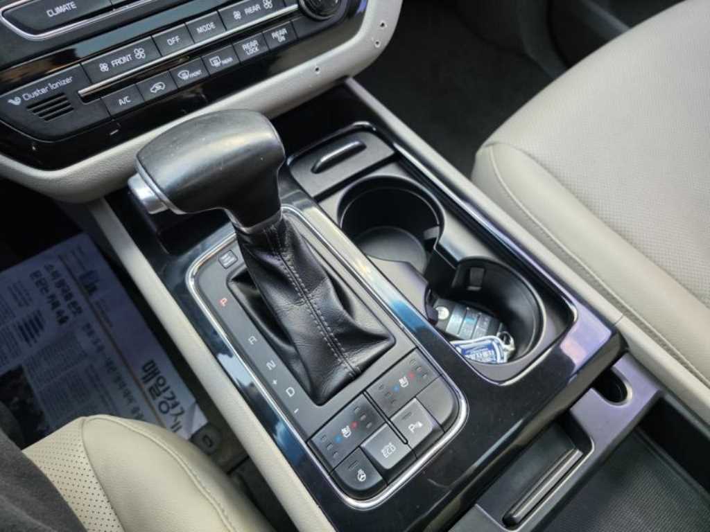 KIA Carnival 2018 Negro - Importación desde Corea - HF Imports Iquique - Foto 13